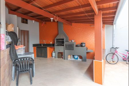 Casa à venda com 198m², 3 quartos e 4 vagasChurrasqueira