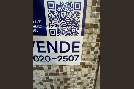 Apartamento à venda com 250m², 3 quartos e 2 vagas Apartamento à venda com 250m², 3 quartos e 2 vagasPlaca