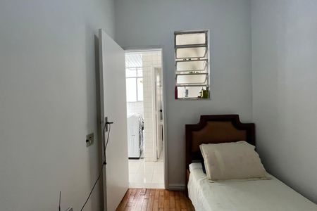 Apartamento à venda com 250m², 3 quartos e 2 vagas Apartamento à venda com 250m², 3 quartos e 2 vagasQuarto de Serviço 2