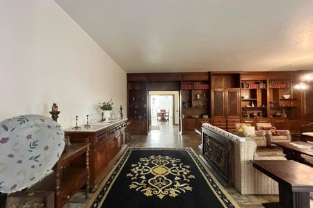 Apartamento à venda com 250m², 3 quartos e 2 vagas Apartamento à venda com 250m², 3 quartos e 2 vagasSala