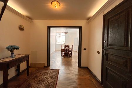 Apartamento à venda com 250m², 3 quartos e 2 vagas Apartamento à venda com 250m², 3 quartos e 2 vagasSala de Jantar