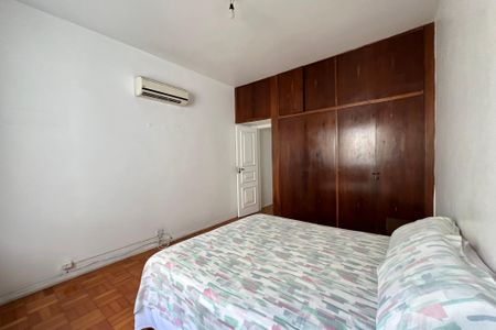 Apartamento à venda com 250m², 3 quartos e 2 vagas Apartamento à venda com 250m², 3 quartos e 2 vagasQuarto 3