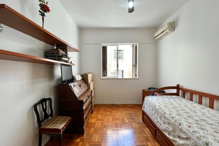 Apartamento à venda com 250m², 3 quartos e 2 vagas Apartamento à venda com 250m², 3 quartos e 2 vagasQuarto 1