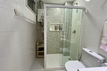 Apartamento à venda com 250m², 3 quartos e 2 vagas Apartamento à venda com 250m², 3 quartos e 2 vagasBanheiro Social
