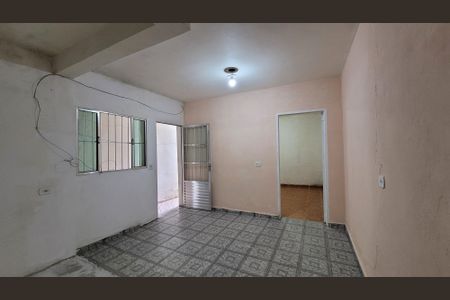 Sala de casa para alugar com 1 quarto, 55m² em Jardim Itapua, Itaquaquecetuba