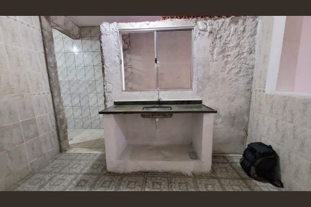 Cozinha de casa para alugar com 1 quarto, 55m² em Jardim Itapua, Itaquaquecetuba