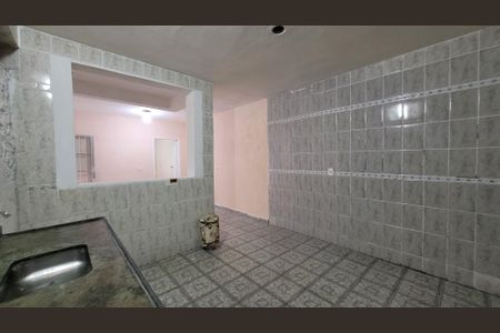 Cozinha de casa para alugar com 1 quarto, 55m² em Jardim Itapua, Itaquaquecetuba