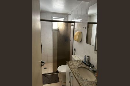 Apartamento à venda com 72m², 3 quartos e 2 vagasBanheiro