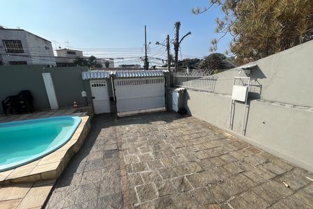 Casa à venda com 610m², 5 quartos e 7 vagasPiscina