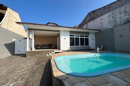 Casa à venda com 610m², 5 quartos e 7 vagasPiscina