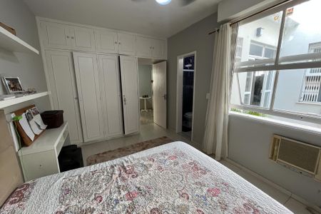 Casa à venda com 610m², 5 quartos e 7 vagasQuarto 1