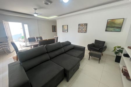 Sala de casa à venda com 5 quartos, 610m² em Jardim Guanabara, Rio de Janeiro