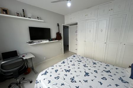 Casa à venda com 610m², 5 quartos e 7 vagasQuarto 4 
