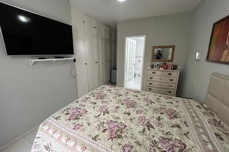 Casa à venda com 610m², 5 quartos e 7 vagasQuarto 2