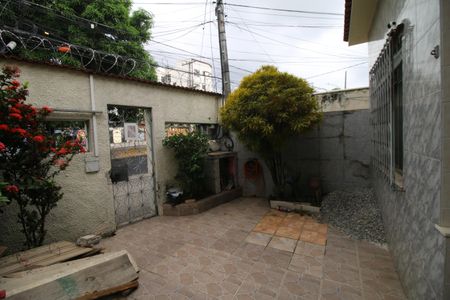 Casa para alugar com 145m², 3 quartos e sem vagaQuintal