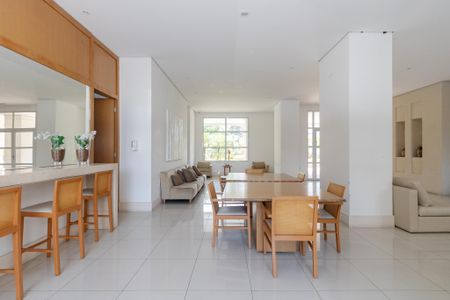 Apartamento à venda com 111m², 2 quartos e 2 vagasSalão de Festas