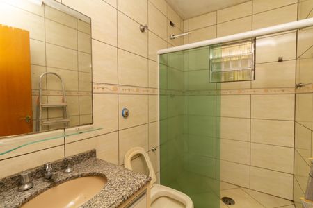 Casa à venda com 300m², 4 quartos e 2 vagasBanheiro