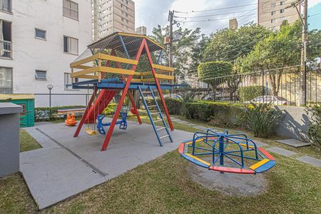 Apartamento à venda com 53m², 2 quartos e 1 vagaplay ground_4