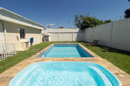 Apartamento para alugar com 75m², 3 quartos e 1 vagaÁrea comum - Piscina