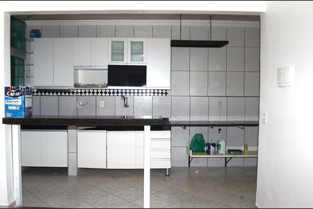 Casa para alugar com 110m², 3 quartos e 2 vagasCozinha