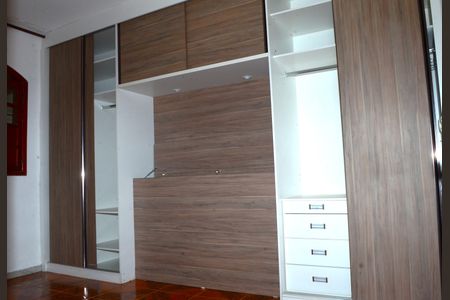 Casa para alugar com 110m², 3 quartos e 2 vagasQuarto 3 - Armários