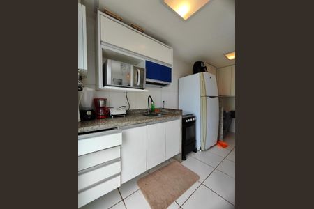 Apartamento à venda com 84m², 2 quartos e 2 vagas Apartamento à venda com 84m², 2 quartos e 2 vagasCozinha