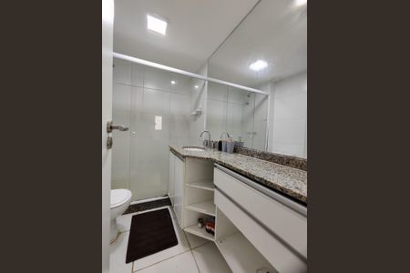 Apartamento à venda com 84m², 2 quartos e 2 vagas Apartamento à venda com 84m², 2 quartos e 2 vagasBanheiro da Suíte 1