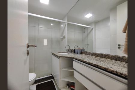 Apartamento à venda com 84m², 2 quartos e 2 vagas Apartamento à venda com 84m², 2 quartos e 2 vagasBanheiro da Suíte 1