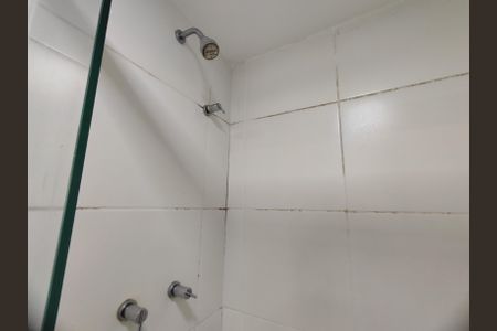 Apartamento à venda com 84m², 2 quartos e 2 vagas Apartamento à venda com 84m², 2 quartos e 2 vagasBanheiro da Suíte 1