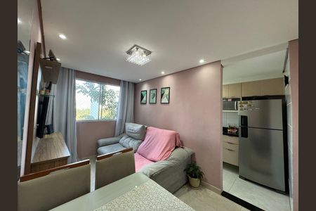 Sala de apartamento à venda com 2 quartos, 47m² em Jardim do Lago, Osasco