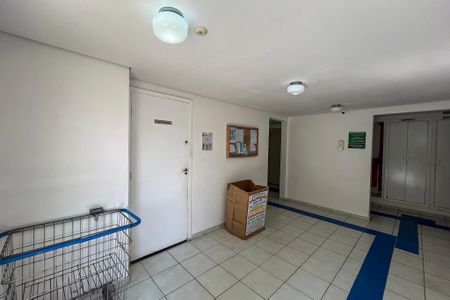 Apartamento para alugar com 45m², 2 quartos e sem vagaHall social