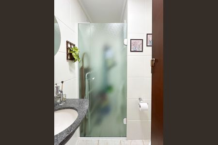 Apartamento à venda com 59m², 2 quartos e 1 vagaBanheiro Social