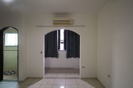 Quarto Suíte de casa para alugar com 3 quartos, 180m² em Jardim Sao Roberto, São Paulo