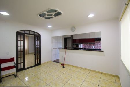 Casa para alugar com 180m², 3 quartos e sem vagaCozinha