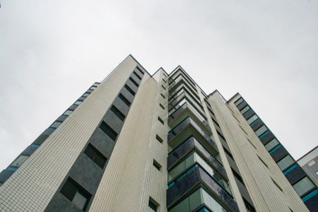 Apartamento para alugar com 60m², 2 quartos e 1 vagaFachada