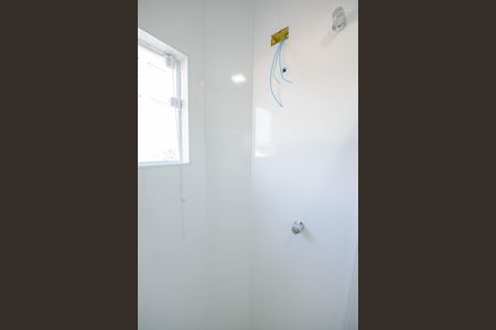 Banheiro de apartamento para alugar com 1 quarto, 23m² em Jardim de Alah, Taubaté