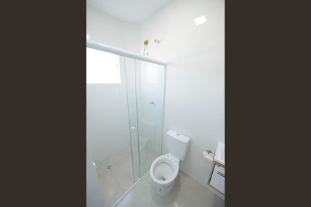 Banheiro de apartamento para alugar com 1 quarto, 23m² em Jardim de Alah, Taubaté