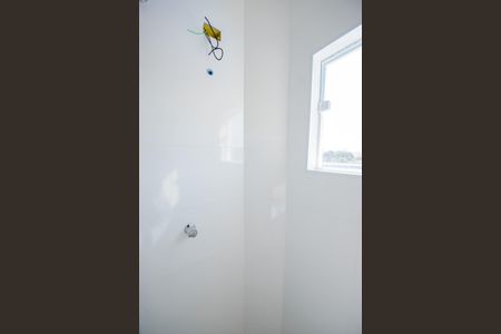 Banheiro de apartamento para alugar com 1 quarto, 23m² em Jardim de Alah, Taubaté