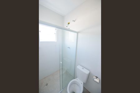 Banheiro de apartamento para alugar com 1 quarto, 23m² em Jardim de Alah, Taubaté
