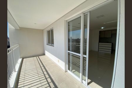 Apartamento para alugar com 81m², 2 quartos e 1 vagaVaranda