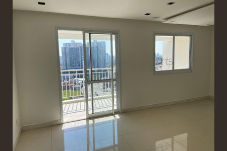 Sala de apartamento para alugar com 2 quartos, 77m² em Vila Sonia, São Paulo