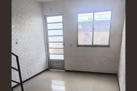 Casa para alugar com 2 quartos, 48m² em Cosmos, Rio de Janeiro