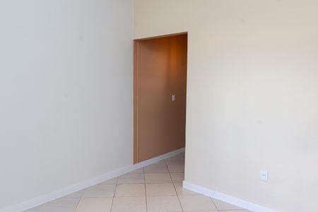 Sala de casa para alugar com 1 quarto, 102m² em Cosmos, Rio de Janeiro