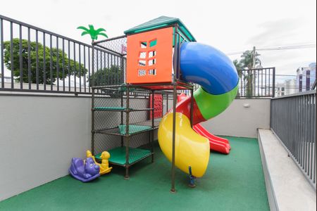 Apartamento para alugar com 76m², 2 quartos e 1 vagaÁrea comum - Playground