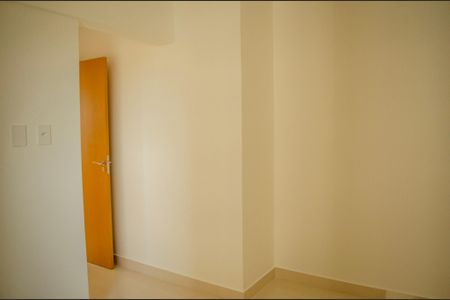 Apartamento para alugar com 68m², 3 quartos e 2 vagasQuarto 2