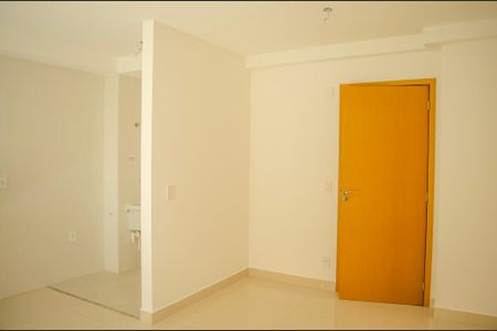 Sala de apartamento para alugar com 3 quartos, 68m² em Setor Crimeia Oeste, Goiânia