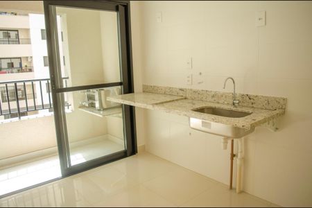 Cozinha de apartamento para alugar com 3 quartos, 68m² em Setor Crimeia Oeste, Goiânia