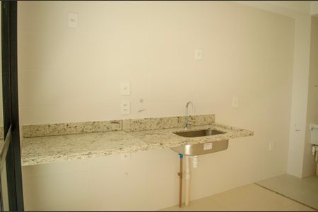 Apartamento para alugar com 68m², 3 quartos e 2 vagasCozinha