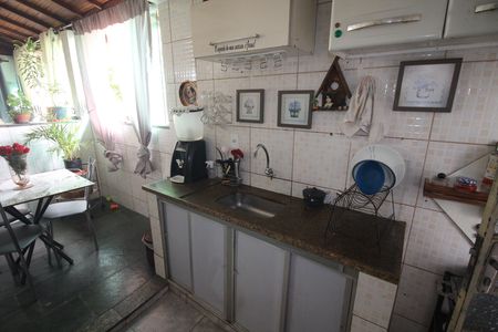 Cozinha de casa à venda com 4 quartos, 525m² em Glória, Belo Horizonte