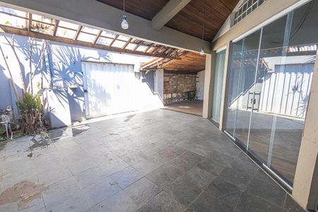 Casa para alugar com 212m², 4 quartos e 2 vagasgaragem